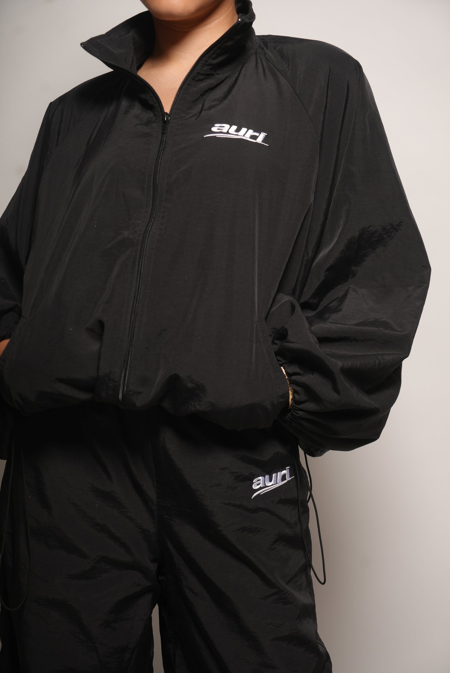 AURI SIGNATURE TRACKSUIT SET